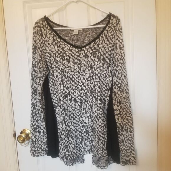 Motherhood Maternity Black & White Knit Pullover Animal Print Sweater SZ Medium - Picture 1 of 11